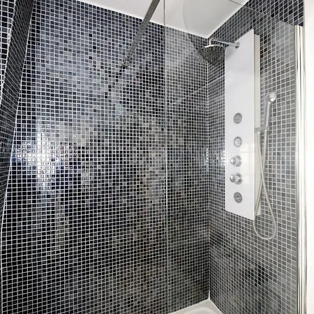 Apartamento Studio Tout Equipe Proche Arc De Triomphe - 2p París